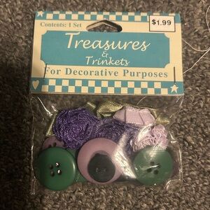 Treasures and trinkets NWT buttons.